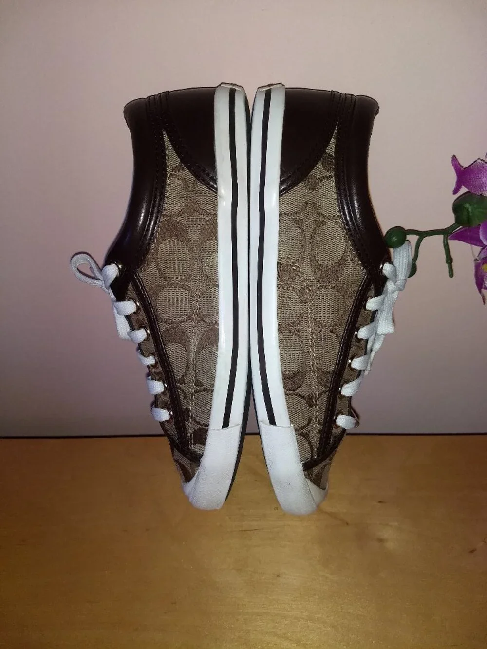 COACH Women's Sneakers Size 7.5B